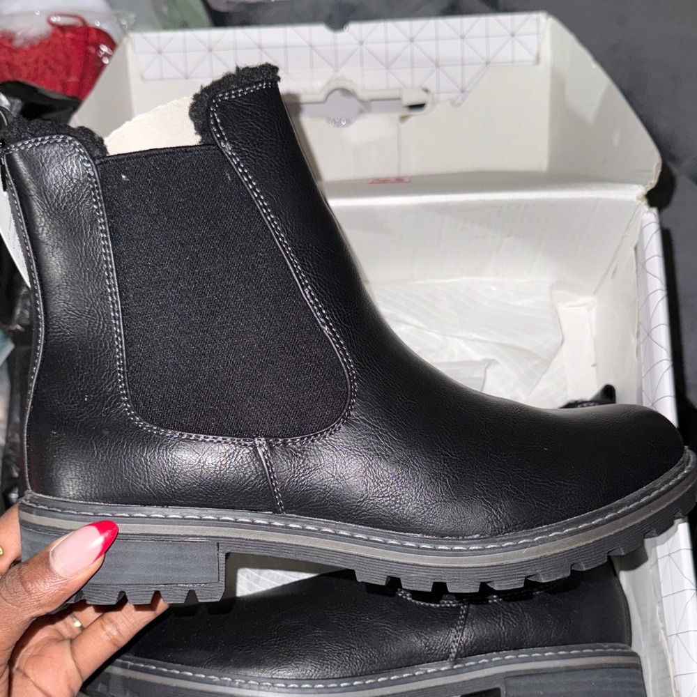 Call It Spring Black Men's Ankle Boots - Picture 2 of 3